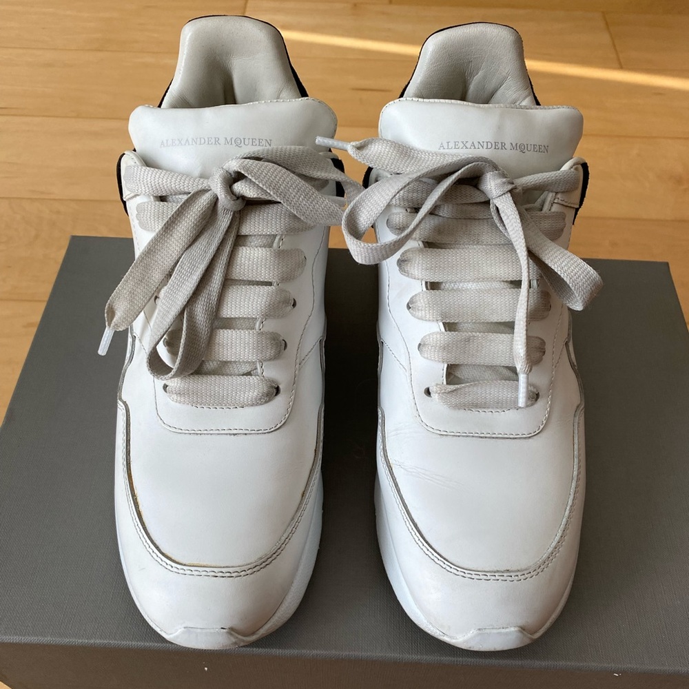 Alexander McQueen Sneaker Pelle S. Gomma Low Top Runner White with Black Suede - Picture 3 of 13
